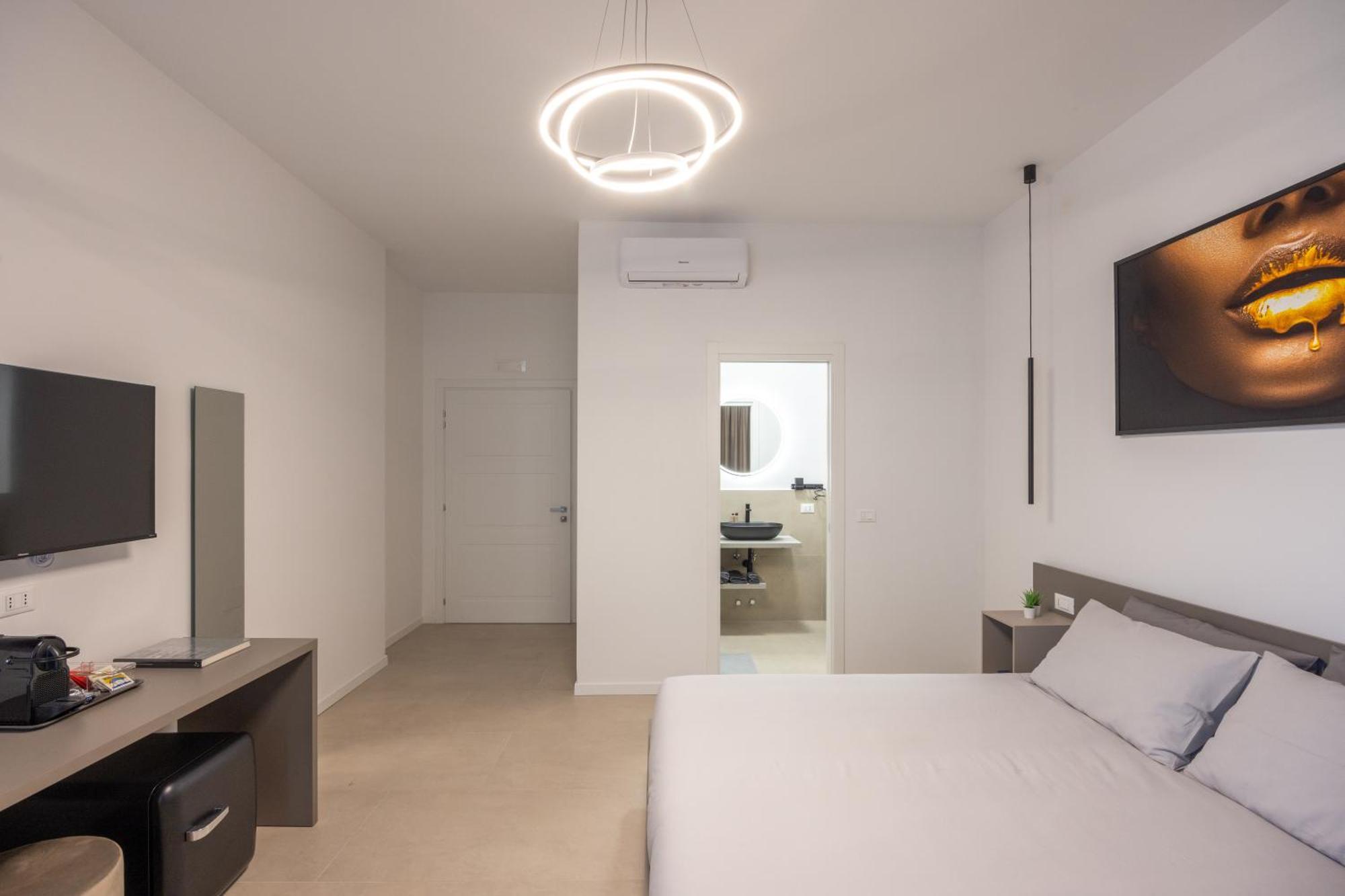 Luxury Station Suite Bolonha Exterior foto